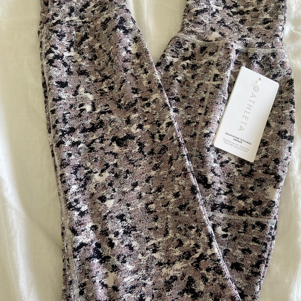 New Athleta salutation jogger XXS petite - Picture 5 of 9